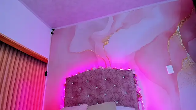 Snapshot of Daisy__rose chatting on March 17, 3:14 am Daisy rose online show from March 17, 3:14 am