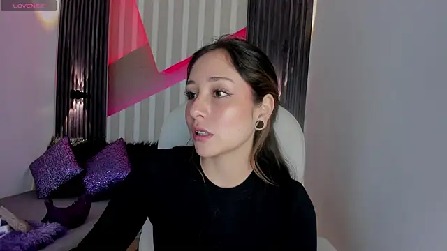 emily layton online show from March 4, 2:21 pm