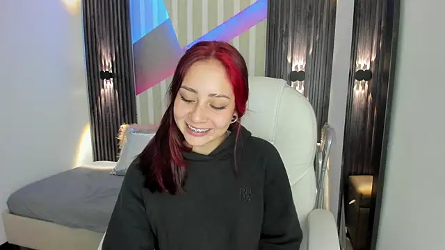 emily layton online show from October 31, 1:56 pm