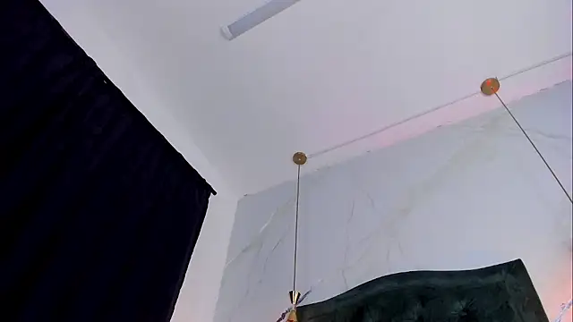 Snapshot of annyvans chatting on February 10, 11:25 am annyvans online show from February 10, 11:25 am