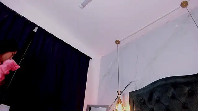 Snapshot of annyvans chatting on February 25, 11:31 am annyvans online show from February 25, 11:31 am