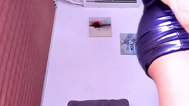 alondrabigtits online show from March 4, 11:38 am