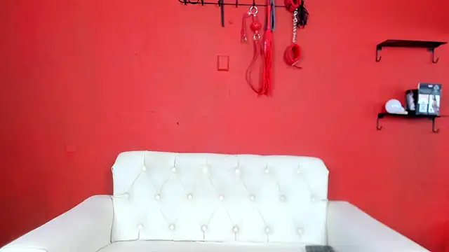 Snapshot of MIA_SOPHIA1 chatting on February 28, 5:15 am MIA SOPHIA1 online show from February 28, 5:15 am