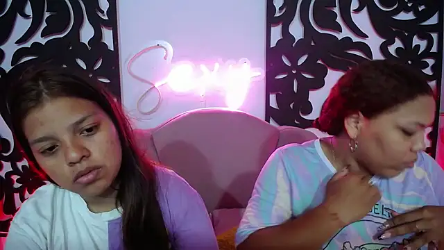 Snapshot of horny_babyss chatting on October 11, 12:32 am horny babyss online show from October 11, 12:32 am