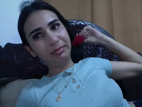 Snapshot of nealie_20 chatting on January 15, 9:40 pm nealie 20 online show from January 15, 9:40 pm