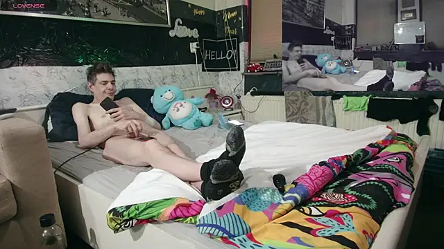 Doggyray44 online show from March 9, 4:27 am