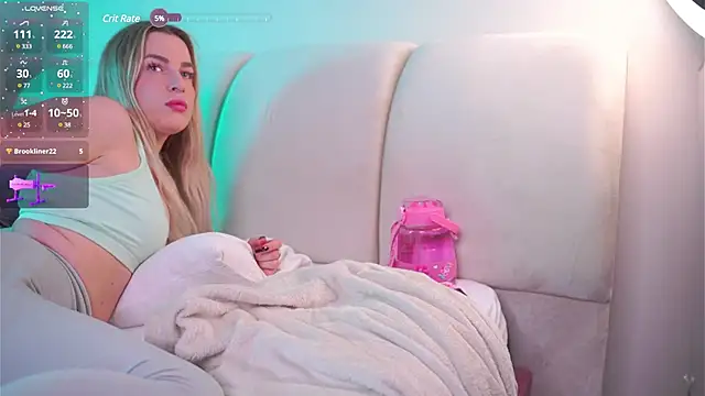 Snapshot of LiliBanger chatting on February 2, 2:38 am LiliBanger online show from February 2, 2:38 am