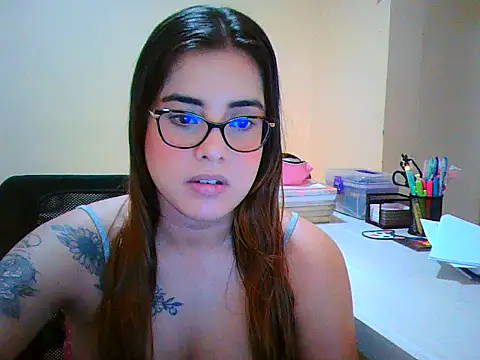 maliamiller online show from March 19, 7:23 am