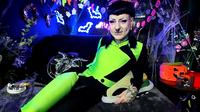 Purple Coffin666 online show from February 9, 11:25 am