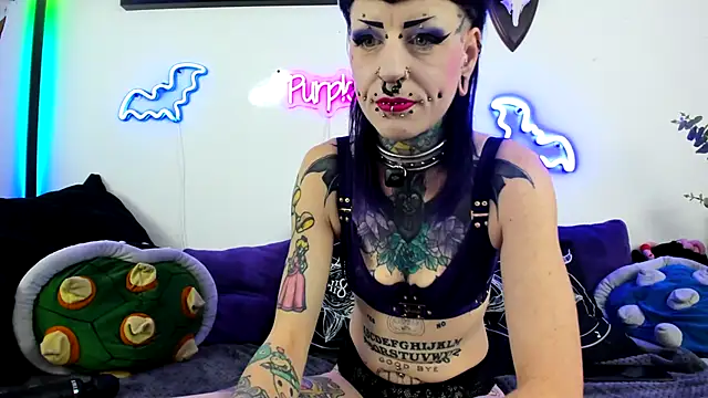 Purple Coffin666 online show from April 14, 12:22 pm