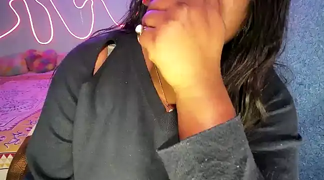 expression queen online show from January 30, 9:04 pm