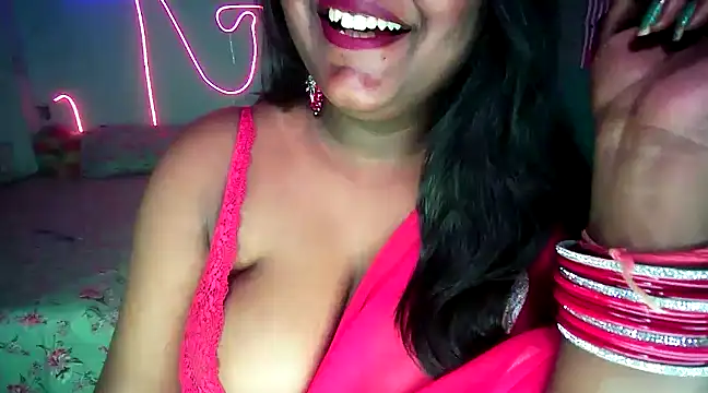 expression queen online show from March 10, 2:48 pm