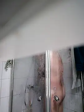 Tommi3720 online show from March 17, 9:55 pm