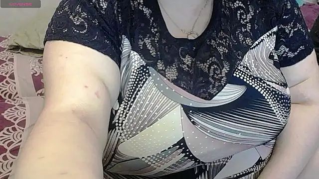 Snapshot of lisa_Black00 chatting on March 8, 2:21 pm lisa Black00 online show from March 8, 2:21 pm