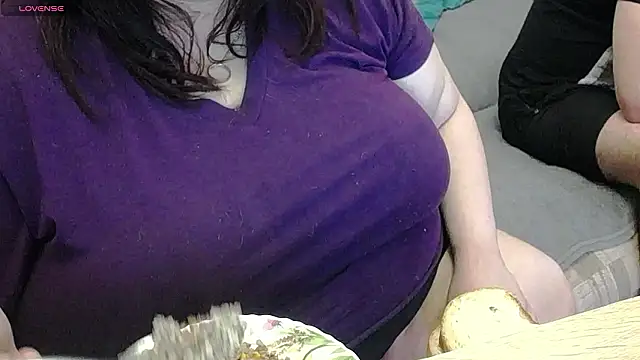 Snapshot of lisa_Black00 chatting on March 21, 6:29 am lisa Black00 online show from March 21, 6:29 am