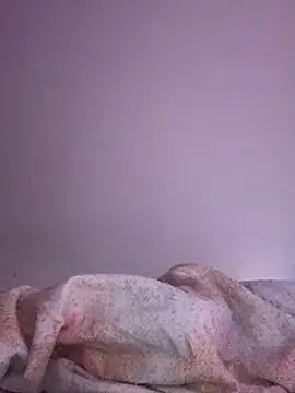 Snapshot of SunnyRays69 chatting on February 12, 11:22 pm SunnyRays69 online show from February 12, 11:22 pm