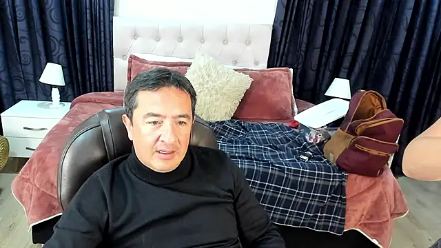 Snapshot of Sam_and_molly_ chatting on January 23, 7:18 pm Sam and molly online show from January 23, 7:18 pm