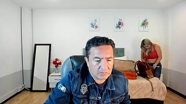 Snapshot of Sam_and_molly_ chatting on January 25, 7:49 pm Sam and molly online show from January 25, 7:49 pm