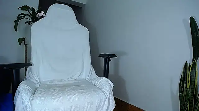 diamond black00 online show from February 7, 9:48 pm