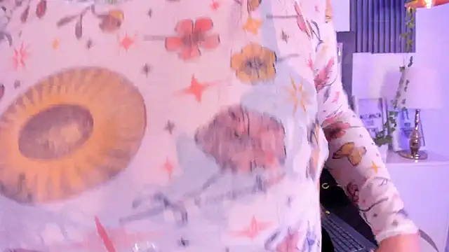 isabela fox online show from October 19, 2:45 am