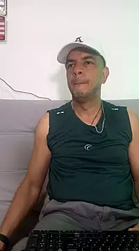 latinmartin73 online show from February 18, 12:04 am