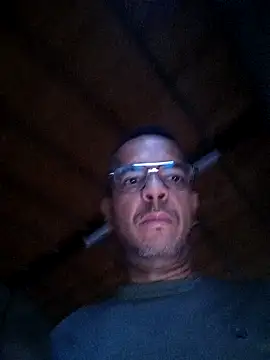 latinmartin73 online show from March 22, 11:09 pm