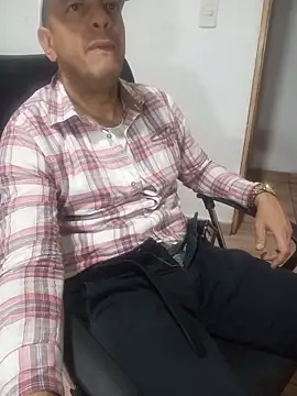 latinmartin73 online show from February 3, 10:59 pm