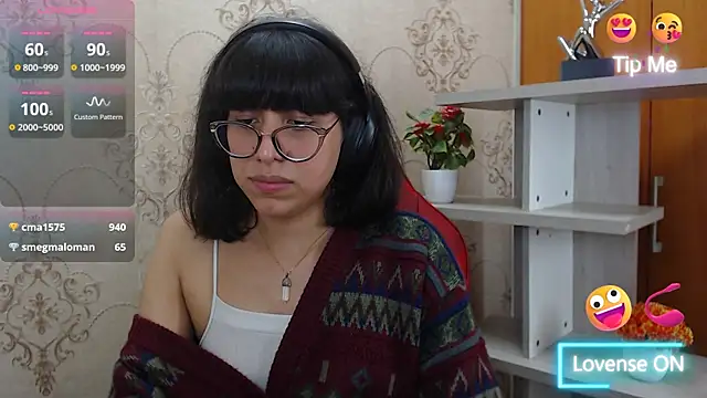 Snapshot of Nataly_Cloud chatting on December 13, 3:21 pm Nataly Cloud online show from December 13, 3:21 pm