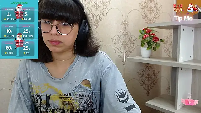 Snapshot of Nataly_Cloud chatting on December 29, 12:45 pm Nataly Cloud online show from December 29, 12:45 pm