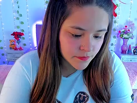 Snapshot of dulcevegga chatting on February 28, 7:31 am dulcevegga online show from February 28, 7:31 am