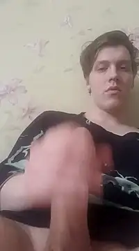 Snapshot of DanielPank chatting on February 7, 7:29 am DanielPank online show from February 7, 7:29 am