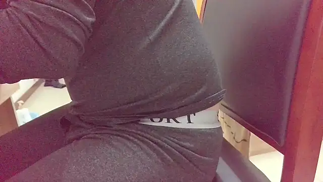 huzi518 online show from November 4, 12:15 pm