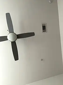 Snapshot of jadeskyxo chatting on October 22, 4:07 pm jadeskyxo online show from October 22, 4:07 pm