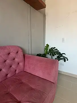 DakotaShelby online show from June 16, 9:28 pm