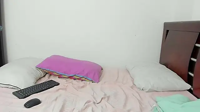 ashvsterry online show from December 15, 6:18 am