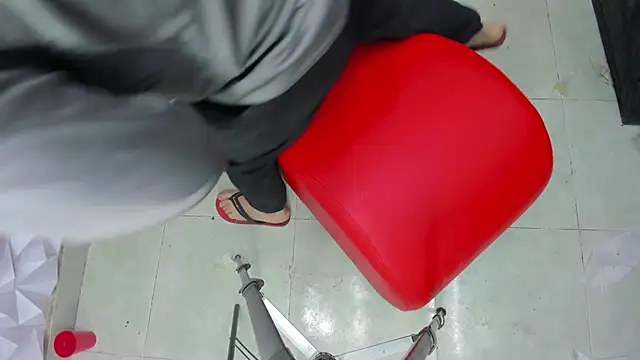 Snapshot of Messy_Party chatting on February 22, 6:52 pm Messy Party online show from February 22, 6:52 pm