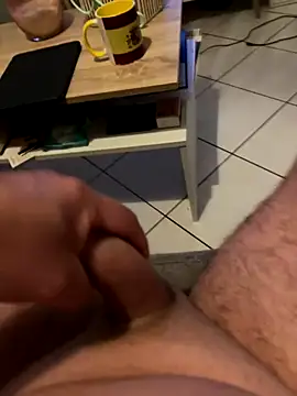 Snapshot of mj23641 chatting on October 16, 5:52 am mj23641 online show from October 16, 5:52 am