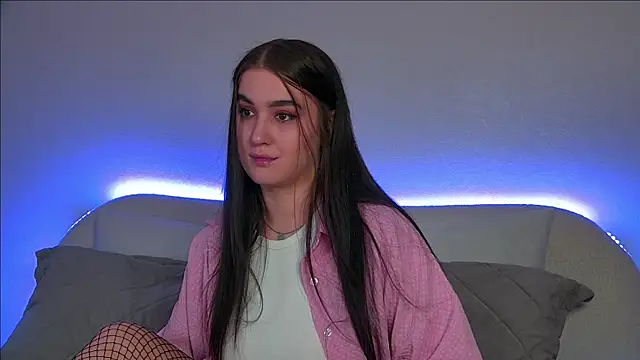 ChristinaMilton online show from February 4, 6:27 pm