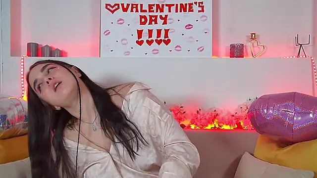 ChristinaMilton online show from February 15, 4:14 am