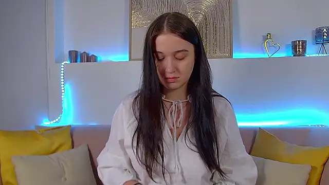 ChristinaMilton online show from March 7, 6:11 pm