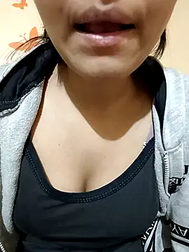 Sanaya 7 online show from December 5, 11:49 am