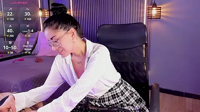 aura-baker online show from February 19, 12:11 pm