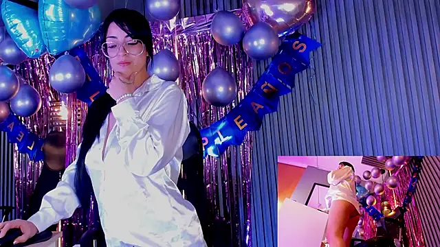 aura-baker online show from March 8, 4:06 pm