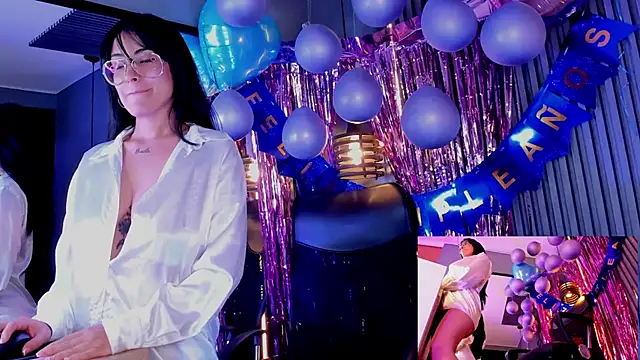 aura-baker online show from March 8, 7:09 pm