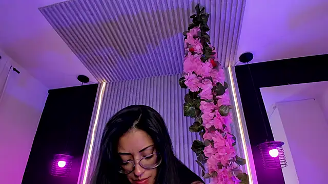 aura-baker online show from March 22, 4:26 pm