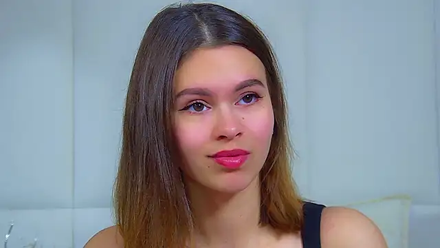 Snapshot of PollyLanders chatting on September 19, 8:16 am PollyLanders online show from September 19, 8:16 am