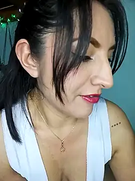 ELISA 90 online show from January 24, 10:08 pm