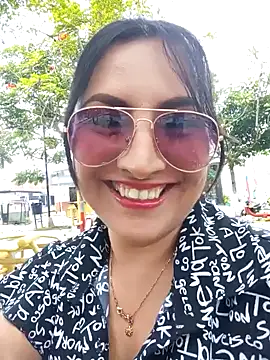 ELISA 90 online show from January 29, 5:24 pm