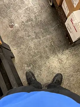 Snapshot of jrizz215 chatting on March 1, 10:34 pm jrizz215 online show from March 1, 10:34 pm