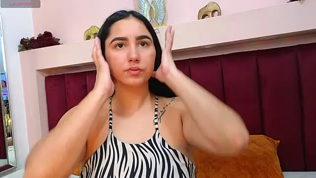 JESSYCORTES online show from January 29, 1:49 pm